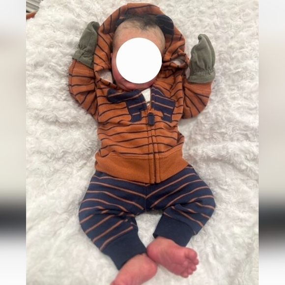 Carter's Baby Boy (6M) 3-Piece Set With Hooded Bear Jacket, Onesie, Pants - Picture 9 of 9